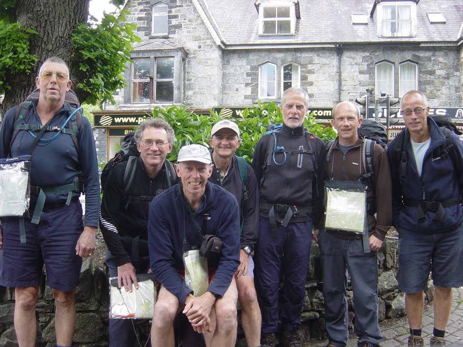 L to R - Ian, Graham, Steve, Andy, Dave, Paul, & John.